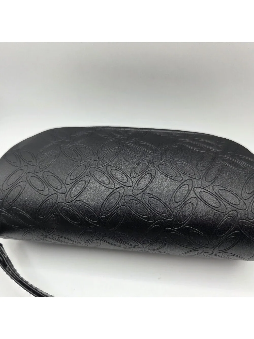 Oakley Clamshell Zip-Up Sunglasses Case Black Y2K